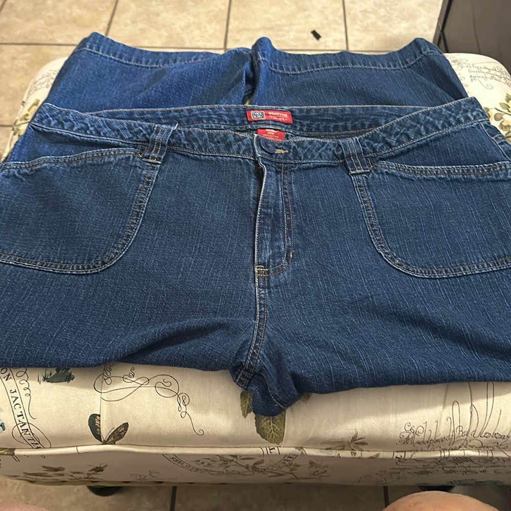 Faded Glory Capris Jeans